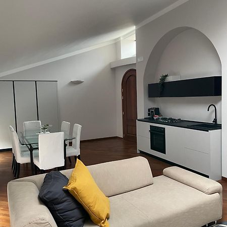 Civico 16 Apartment เคียราวาลเล ภายนอก รูปภาพ