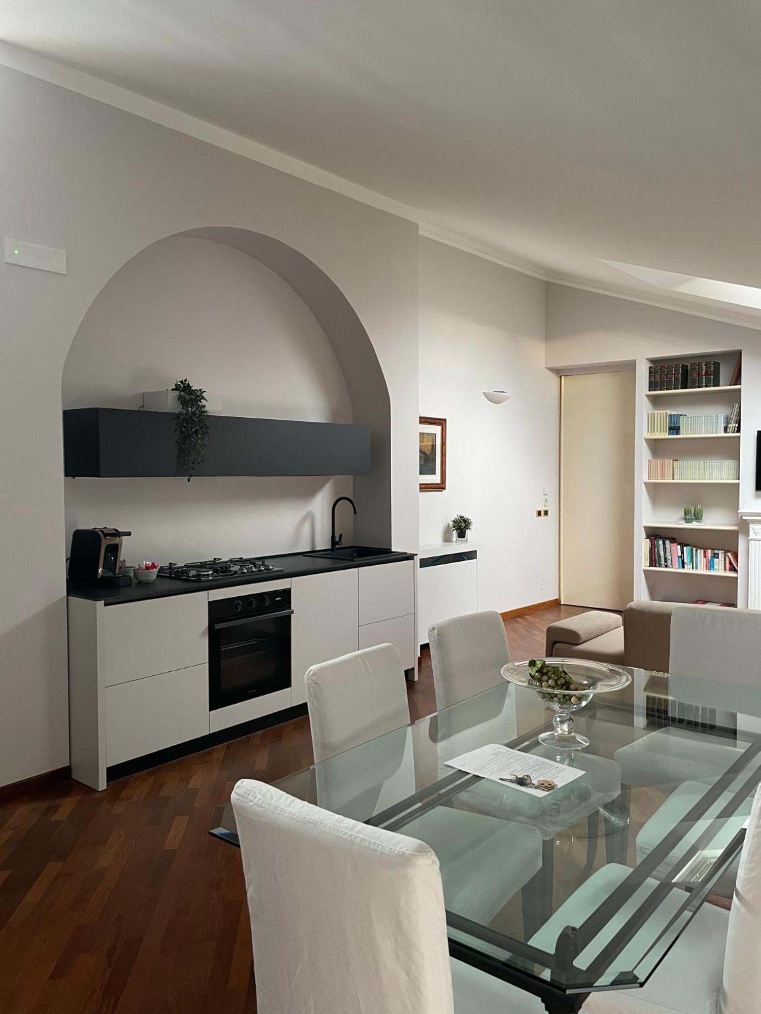Civico 16 Apartment เคียราวาลเล ภายนอก รูปภาพ