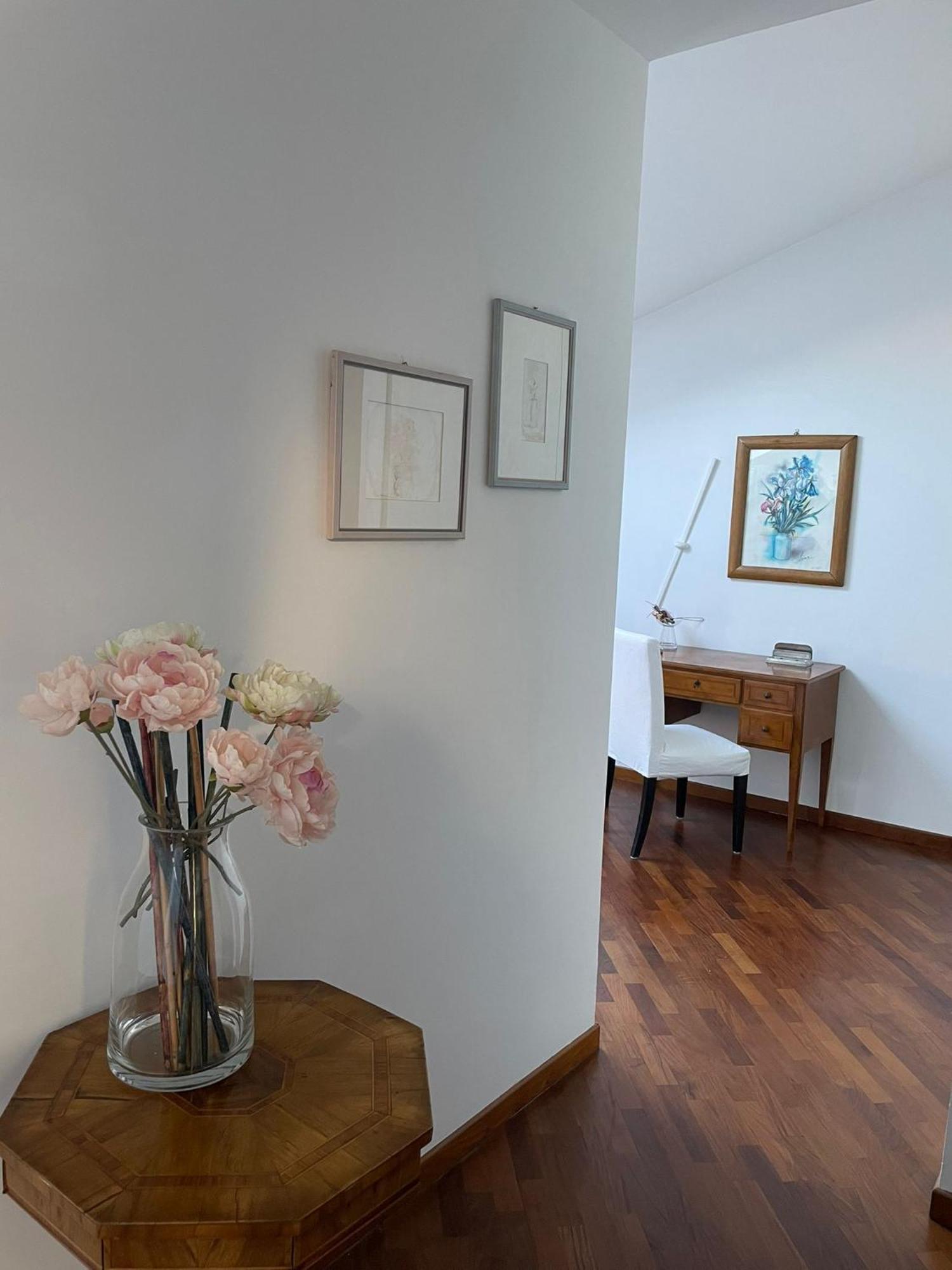 Civico 16 Apartment เคียราวาลเล ภายนอก รูปภาพ